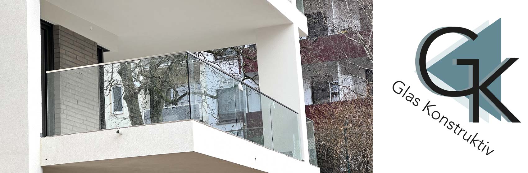 Wohnkomplexe mit Ganzglas-Geländer | 2023 Januar